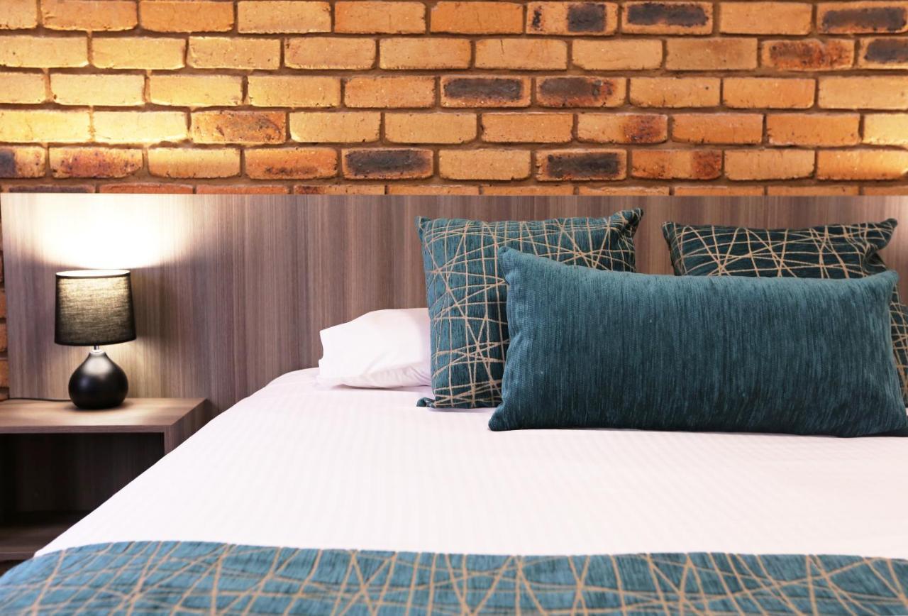 The Club Motor Inn Чинчилла Экстерьер фото